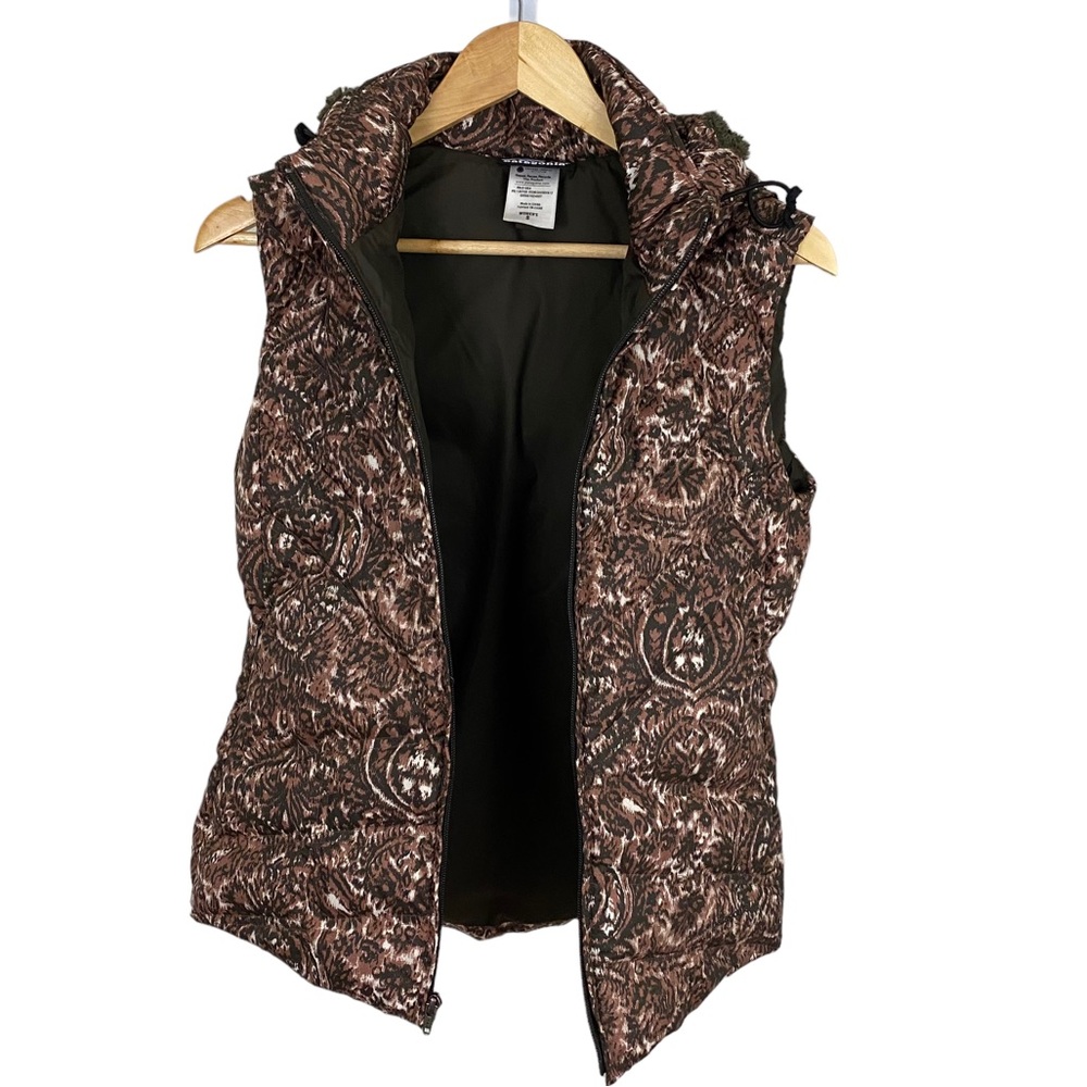 Patagonia Puffer Vest Goose Down Women’s Size Small Brown Paisley